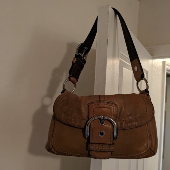 Coach Handbags - Tan Coach Shoulder Bag